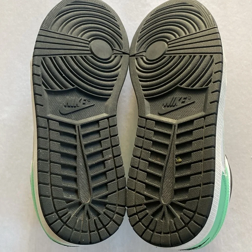 NIKE Air Jordan 1 Low White/Black/Green Glow Sneakers Size 12 Men’s